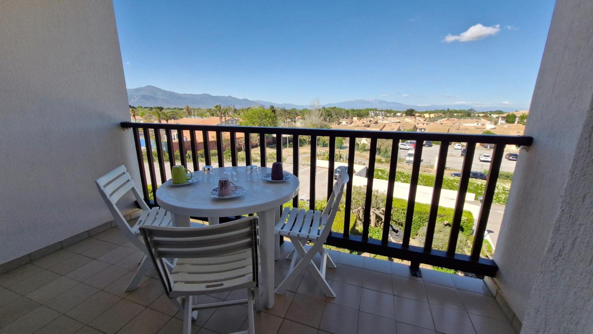 Apartment Les Capitelles - - Piscine - A 50 M Ref Noga